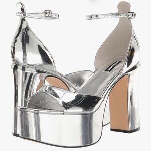 NINE WEST Women's Sz 12 Liya Chunky Heeled Metallic Silver Sandal